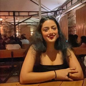 Meet your Posher, Asmita